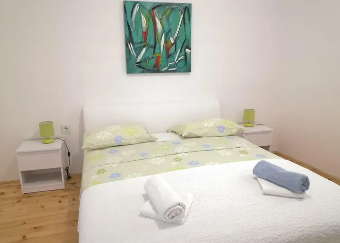 Apartment Nikola *